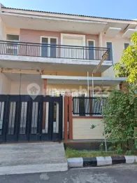 Rumah Bagus 2 Lantai di Sutorejo Prima, Surabaya