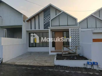 RUMAH BARU LOKASI PERUMAHAN TASIKMADU KOTA MALANG