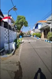RUMAH BAWAH HARGA PASAR DI JALAN IKAN-IKAN