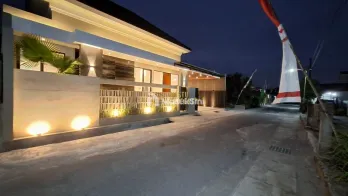 RUMAH DESAIN MODERN DEKAT KAMPUS UII JAKAL