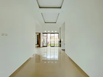 RUMAH GAYA KLASIK 6 MENIT DARI STIKES PANTI RAPIH