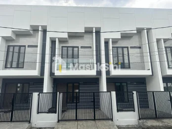 Rumah Gunung Anyar Seberang Amesta Living Free BPHTB Balik Nama dan Notaris