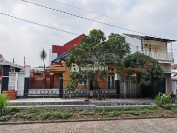 Rumah Hook Disewakan Jl Janti Barat Sukun Kota Malang
