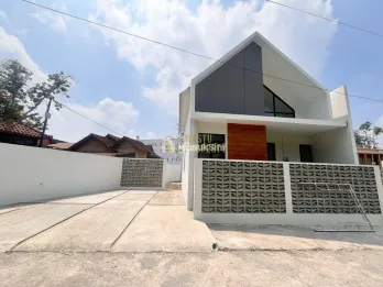 RUMAH HUNIAN STRATEGIS – 10 MENIT KE SLEMAN CITY HALL