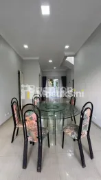 RUMAH MEWAH FULL FURNITURE DENGAN KOLAM RENANG