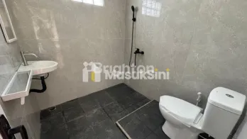 RUMAH MEWAH FULL FURNITURE DENGAN KOLAM RENANG