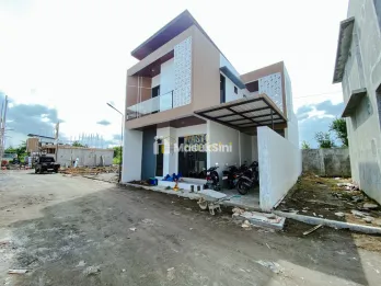 RUMAH MEWAH HARGA MURAH DI JAKAL KM 12