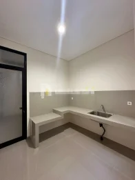 RUMAH MINIMALIS LOKASI ARAYA TATA RUANG LUAS & EFISIEN - HARGA 3,35M