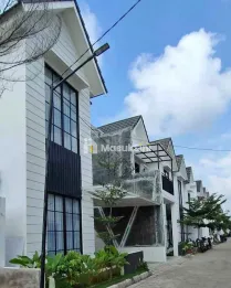 RUMAH MODEL DESAIN AMERICAN CLASSIC FREE BPHTB - HARGA 659 JT