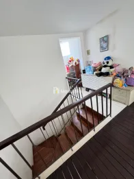 RUMAH MODERN DI CIGADUNG DAGO BANDUNG Hunian yang Mewah dan Nyaman