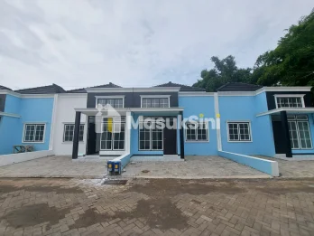 RUMAH MODERN LOKASI KEDUGKANDANG DEKAT KANTOR TERPADU