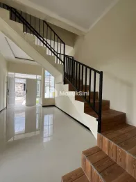 RUMAH MODERN LOKASI SUKUN DEKAT ALUN ALUN KOTA MALANG - HARGA 562 JUTA