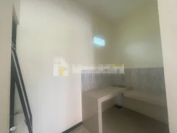 RUMAH MODERN MURAH DEKAT EXIT TOL SAWOJAJAR - HARGA 275 JUTA