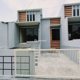 RUMAH MODERN MURAH LOKASI KARANGPLOSO - HARGA 330 JUTA