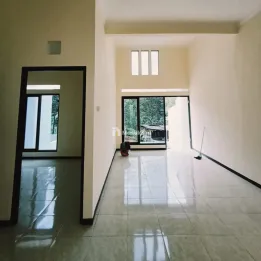 RUMAH MODERN MURAH LOKASI KARANGPLOSO - HARGA 330 JUTA