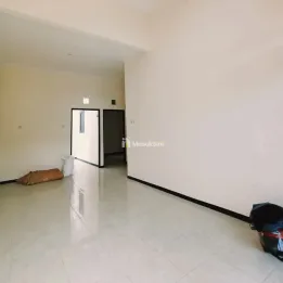 RUMAH MODERN MURAH LOKASI KARANGPLOSO - HARGA 330 JUTA