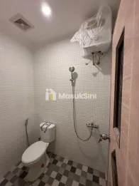 RUMAH MODERN SECOND LOKASI ARAYA - HARGA 1,9M NEGO