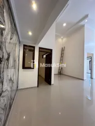 RUMAH MODERN SECOND LOKASI ARAYA - HARGA 1,9M NEGO