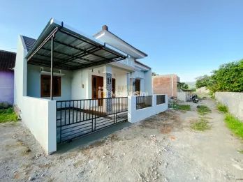 RUMAH MURAH, 500 JUTAAN DEKAT SMA NEGERI 1 PRAMBANAN