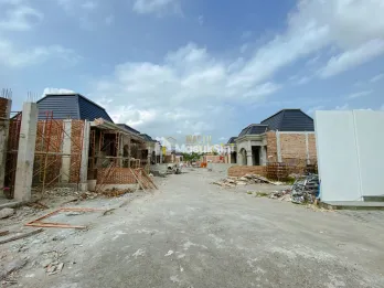 RUMAH MURAH TEPI JALAN - DEKAT RS BHAYANGKARA POLDA DI KALASAN