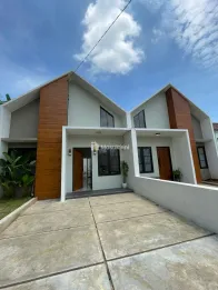 rumah ready stock semi furnish (cemorokandang)