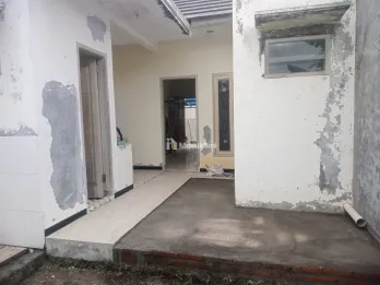 RUMAH SECOND SIAP HUNI LOKASI KARANGPLOSO - HARGA 385 JUTA