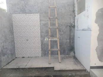 RUMAH SECOND SIAP HUNI LOKASI KARANGPLOSO - HARGA 385 JUTA