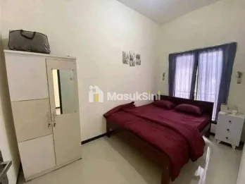 RUMAH VILLA 800 JUTAAN SIAP HUNI LOKASI DEKAT BNS