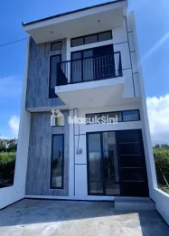 RUMAH VILLA KARANGPLOSO 2 LANTAI START 300 JUTAAN