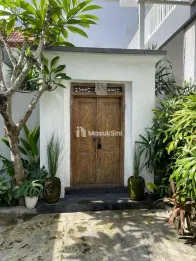 Sewa Min 2 Tahun Villa Full Furnished 2 Lantai 3 Kamar Dekat Pantai Berawa