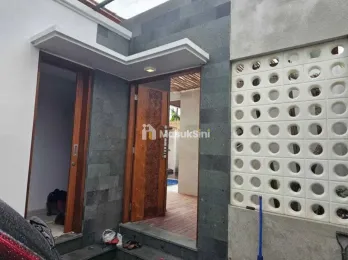 Sewa Villa Baru Nyaman Tenang 2+1 Kamar Taman Uma Buduk Badung