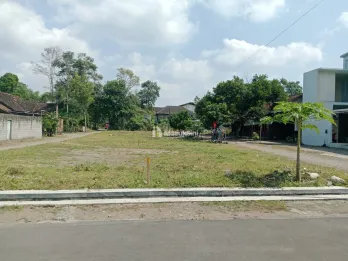 TANAH KAVLING MURAH SIAP BANGUN DEKAT JALAN RAYA LPMP KALASAN