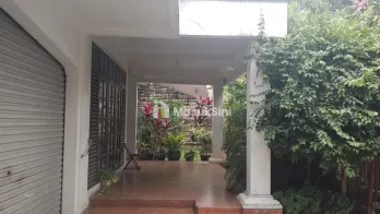 Di Jual Rumah Mewah Shm di Jalan Gudang Peluru