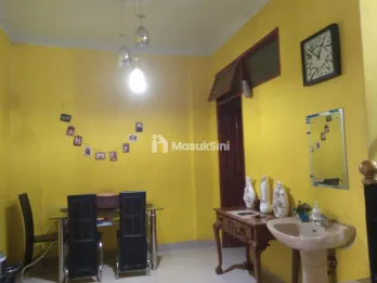 Dijual cepat rumah 2lantai di Permata Harapan Baru samping Harapan Indah