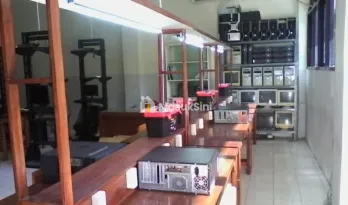 DIJUAL GEDUNG SEKOLAH 3 LANTAI SMP & SMK (Sekolah Masih Aktif)