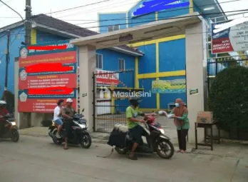 DIJUAL GEDUNG SEKOLAH 3 LANTAI SMP & SMK (Sekolah Masih Aktif)