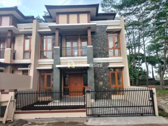 Dijual Hunian Dua Lantai Modern di Buahbatu Bandung