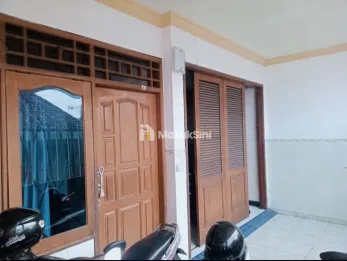 Dijual Rugi Rumah Pusat Kota Surabaya Lokasi Strategis di Simokerto