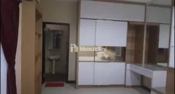 Dijual Rumah 2 Lantai di Jalan Tenggilis Tengah, Surabaya