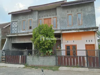 Dijual Rumah Baru 2 Lantai di Jl Cerme Pakisaji Malang