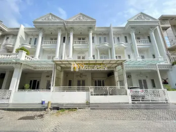 Dijual Rumah Baru 3 Tingkat di Komplek Cemara Asri Jalan Azalea 2 - Medan