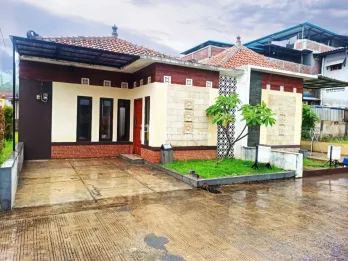 Dijual Rumah Berkelas Dengan Bangunan Berkualitas di Ciparay
