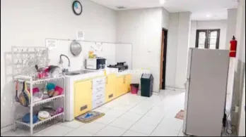 Dijual Rumah Guesthouse di Jalan Tenggilis Tengah, Surabaya