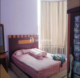 Dijual Rumah Hook di Dharmahusada Indah Utara, Surabaya