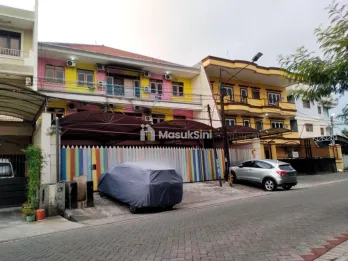 Dijual Rumah Kost Putri Aktif 3 Lantai di Tenggilis Mejoyo Surabaya