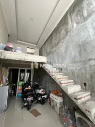 DIJUAL RUMAH LOKASI JALAN TELUK BAYUR BLIMBING KOTA MALANG