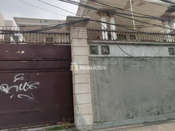 Dijual Rumah Luas Strategis di Jalan Kertajaya Indah, Surabaya