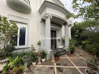Dijual Rumah Mewah Siap Huni di Jalan M Kahfi Kota Jakarta Selatan