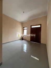 DIJUAL RUMAH MODERN MINIMALIS 2 LANTAI LOKASI KAPIWORO SAWOJAJAR 2 MALANG