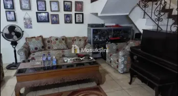 Dijual Rumah SHM di Komplek Billymoon, Jakarta Timur